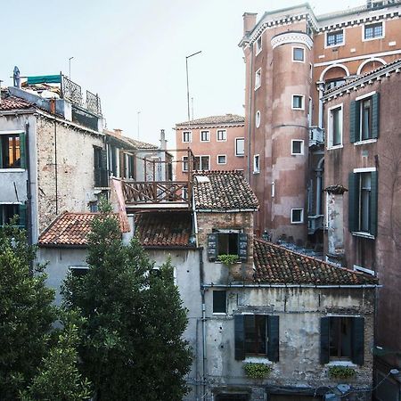 Hotel Locanda Ca' Foscari Veneţia Exterior foto